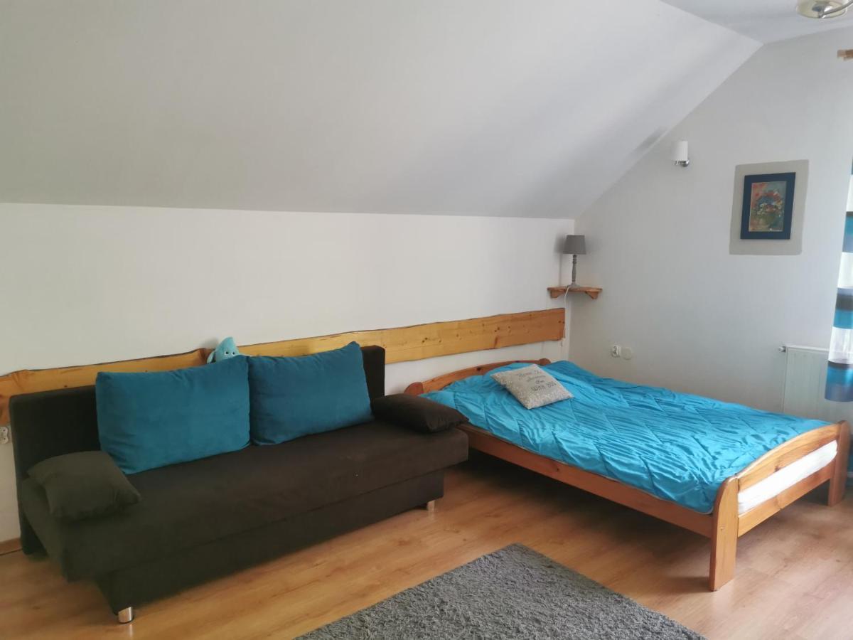 Apartamenty Grosik-bon turystyczny Krynica-Zdrój Pokój zdjęcie