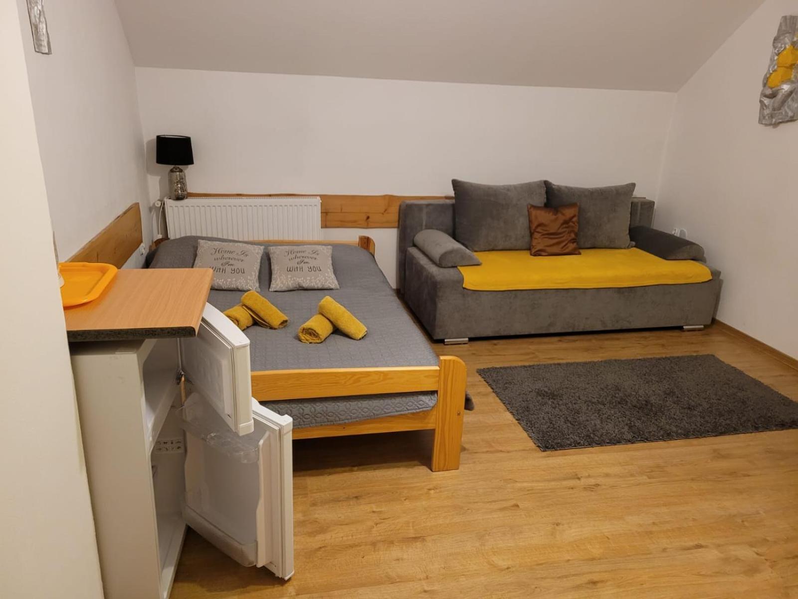 Apartamenty Grosik-bon turystyczny Krynica-Zdrój Pokój zdjęcie