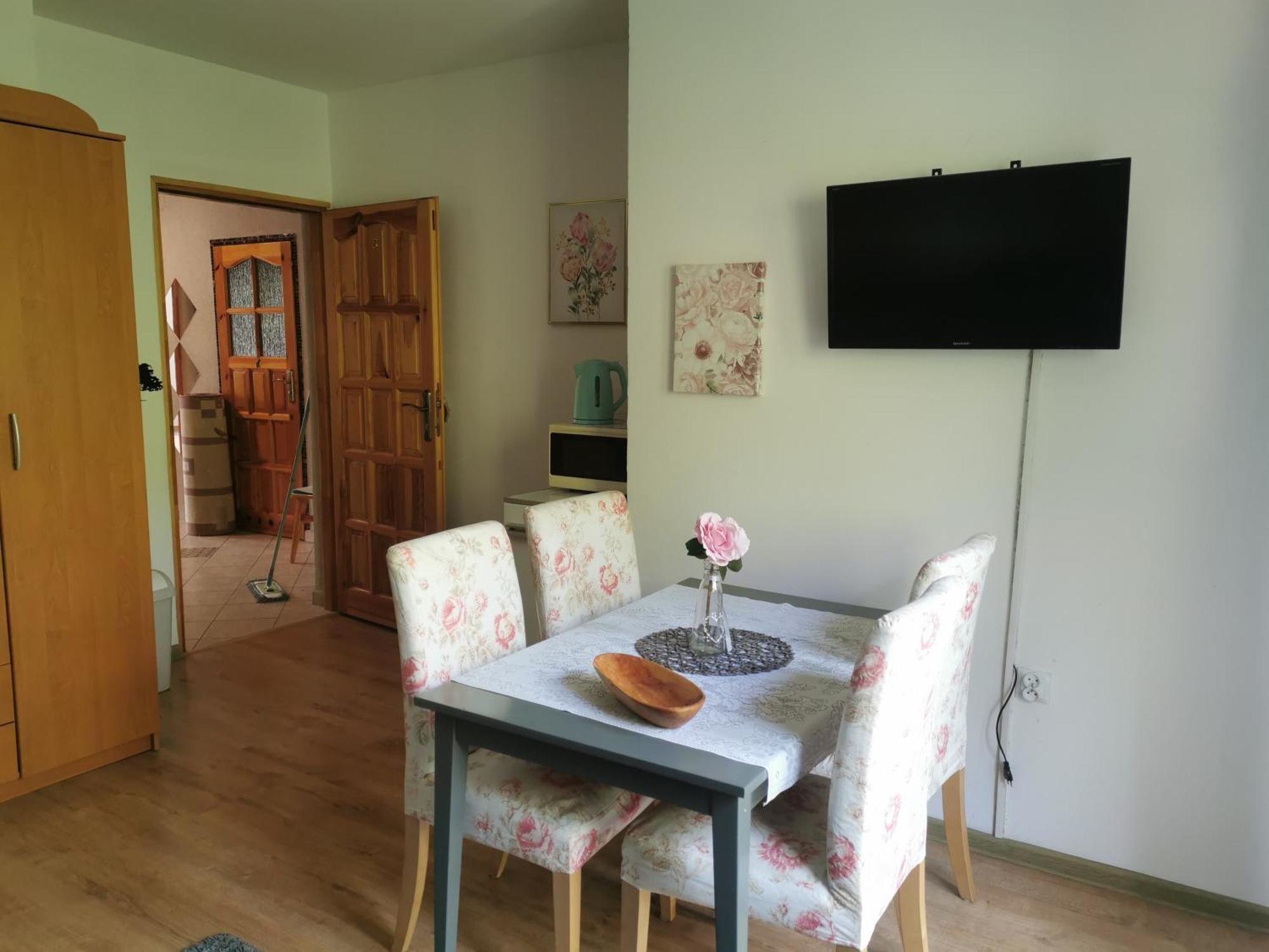 Apartamenty Grosik-bon turystyczny Krynica-Zdrój Pokój zdjęcie